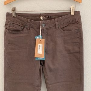 Prana 8/29 Volcanic Plum Low Rise Stretch Kara Skinny NWT (brownish) ❤️2bundle!